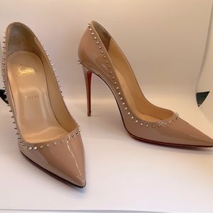 Christian Louboutin Anjalina 100 Nude Patent pump, size 40.5